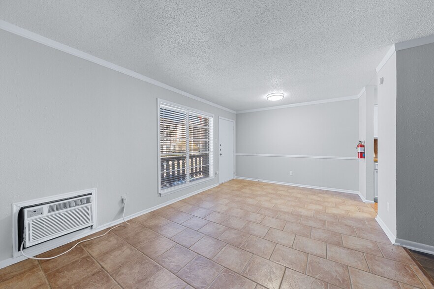 More Photos Of 4645 Ocean Dr, Corpus Christi Apartments For Sale