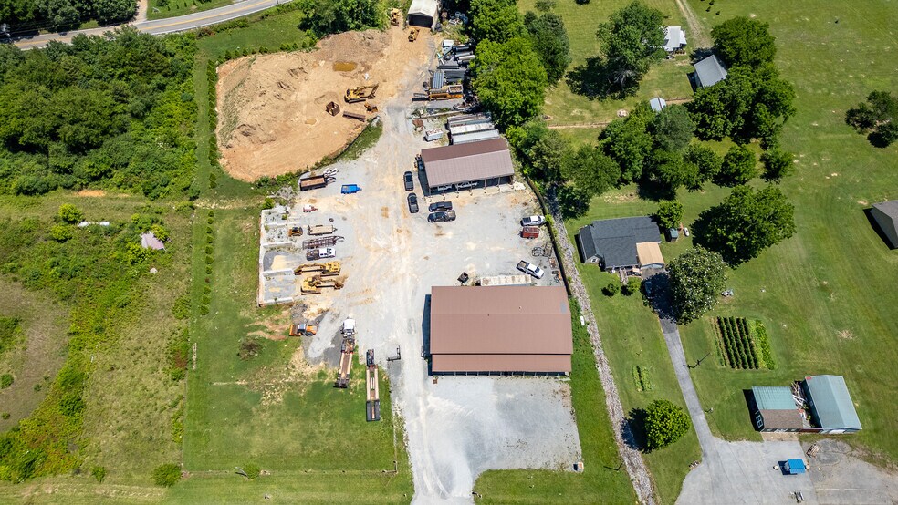 More Photos Of 10516 Highway 58, Ooltewah General Retail For Sale