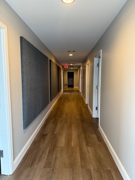 More Photos Of 2911 Douglas Dr, Bossier City Light Distribution For Lease