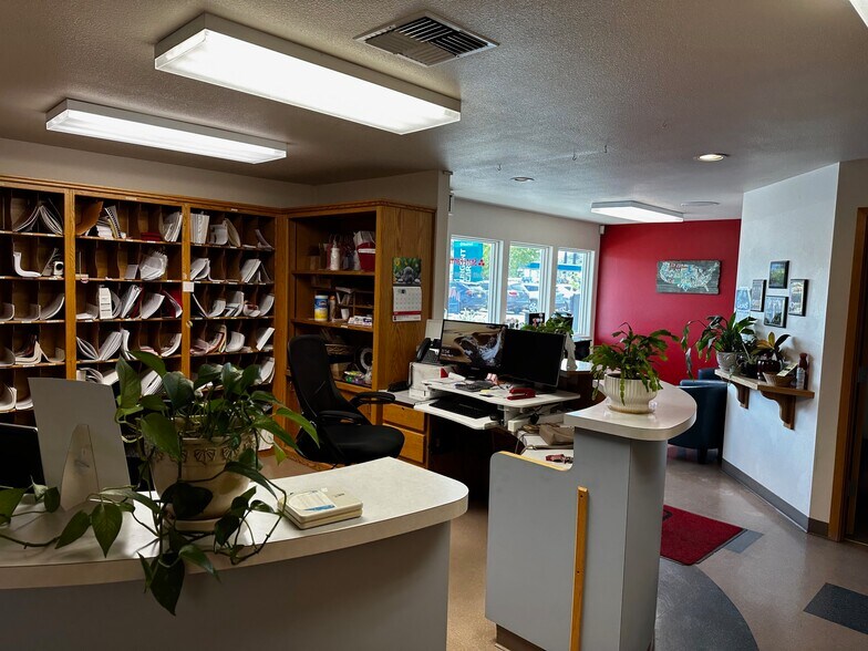 More Photos Of 1481 Gateway Blvd, Cottage Grove Medical For Lease