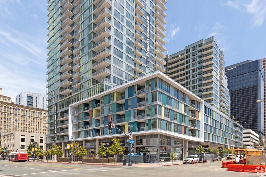 More Photos Of 702 Broadway, San Diego Apartments For Lease