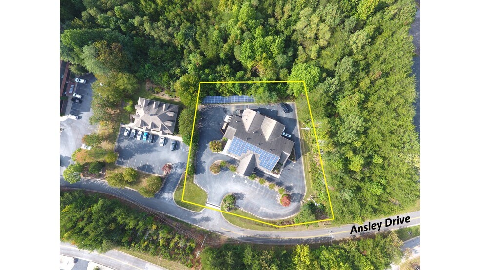 More Photos Of 70 Ansley Dr, Dahlonega Medical For Lease