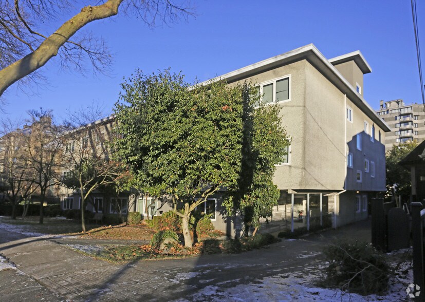 Primary Photo Of 3719 W 8th Av, Vancouver Apartments For Sale