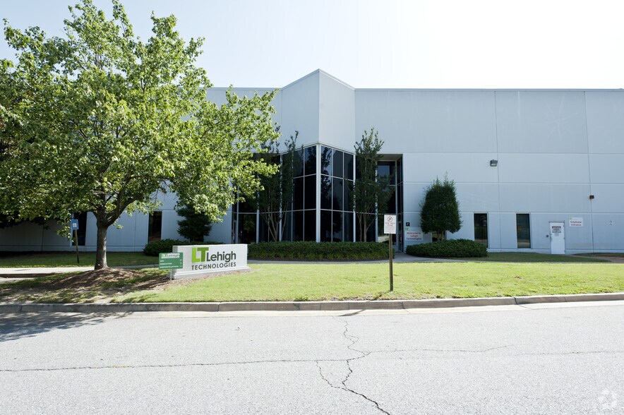 More Photos Of 120 Royal Woods Ct, Tucker Manufacturing For Lease