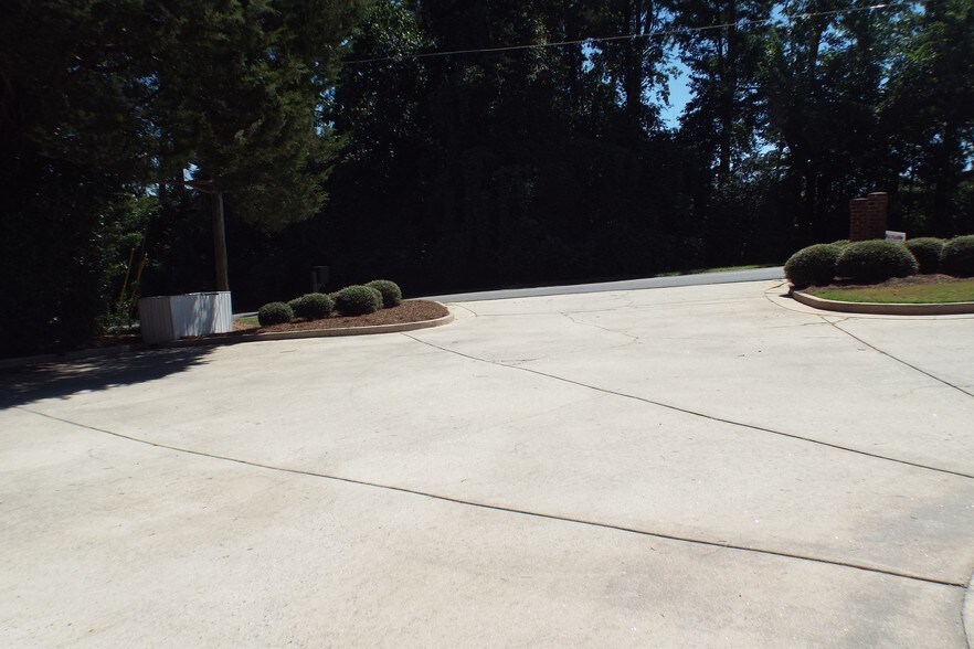 More Photos Of 115 Samaritan Dr, Cumming Medical For Lease