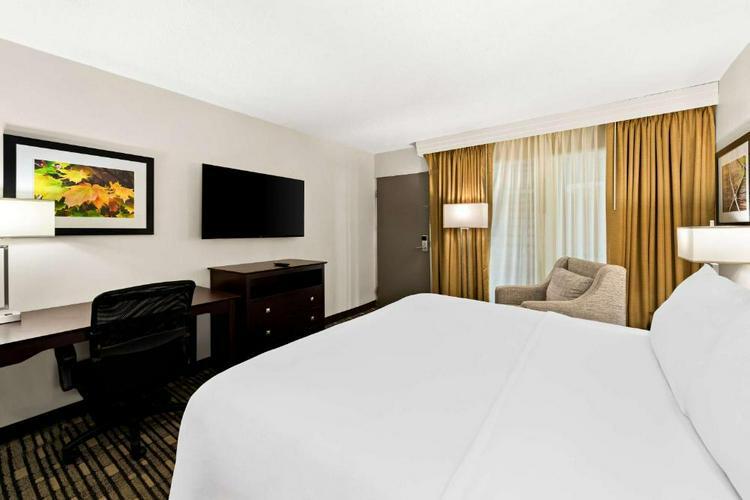 More Photos Of 3120 S Limit Ave, Sedalia Hospitality For Sale