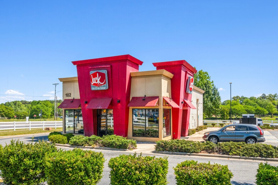 More Photos Of 102 College View Dr, Dallas Fast Food For Sale