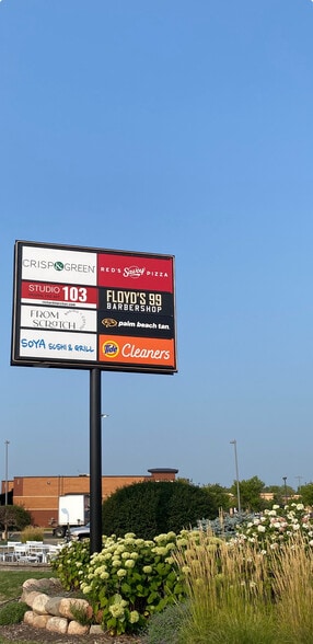 More Photos Of 530 W 79th St W, Chanhassen General Retail For Lease