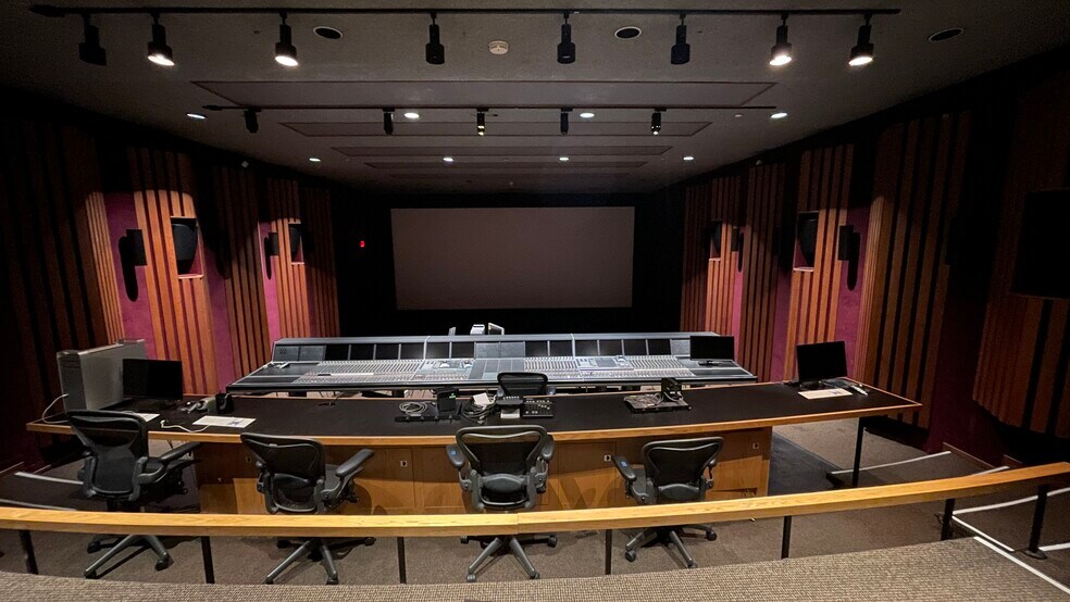 More Photos Of 640 S San Vicente Blvd, Los Angeles Medical For Lease