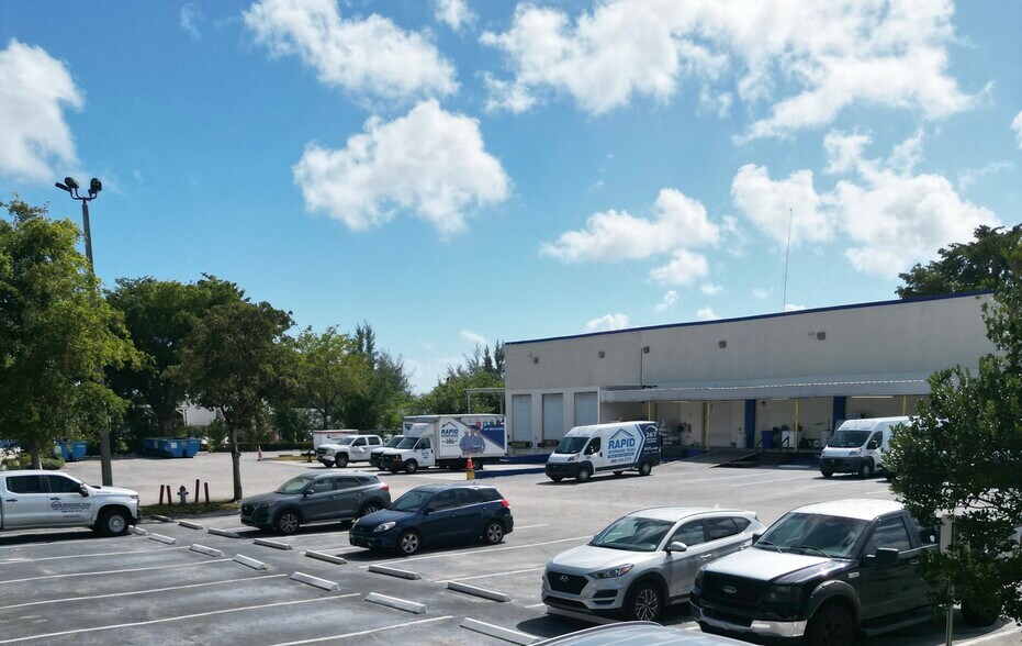 More Photos Of 2250 N Andrews Ave, Pompano Beach Warehouse For Lease