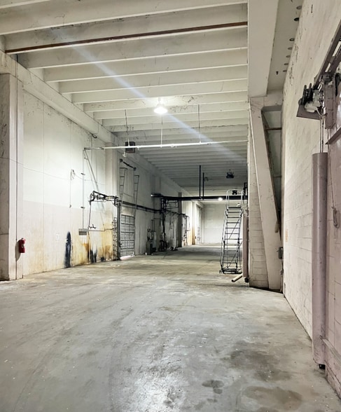 More Photos Of 14220 US Highway 80, Tyler Industrial For Sale