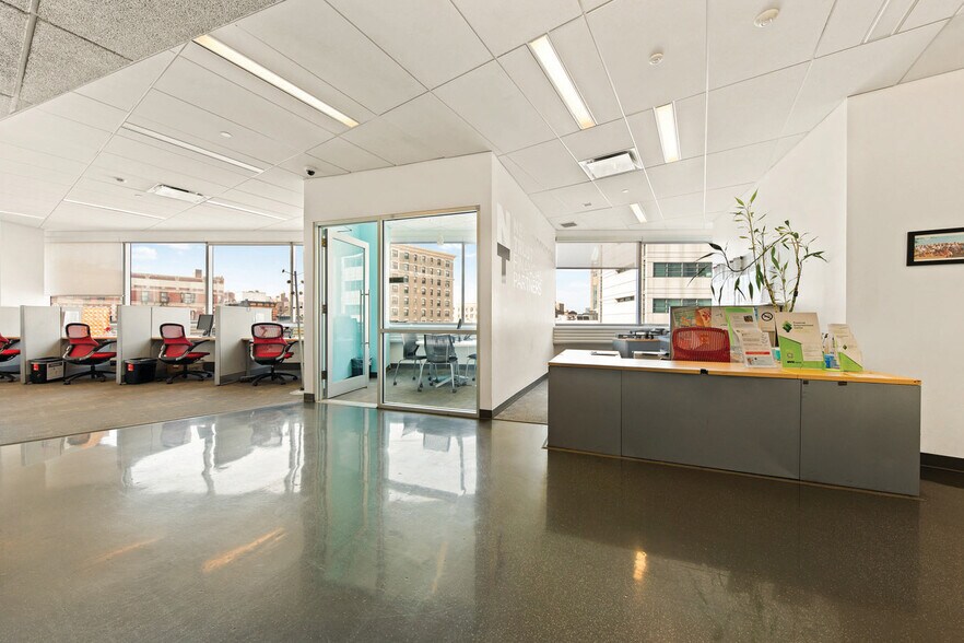 More Photos Of 530 W 166th St, New York Office For Lease