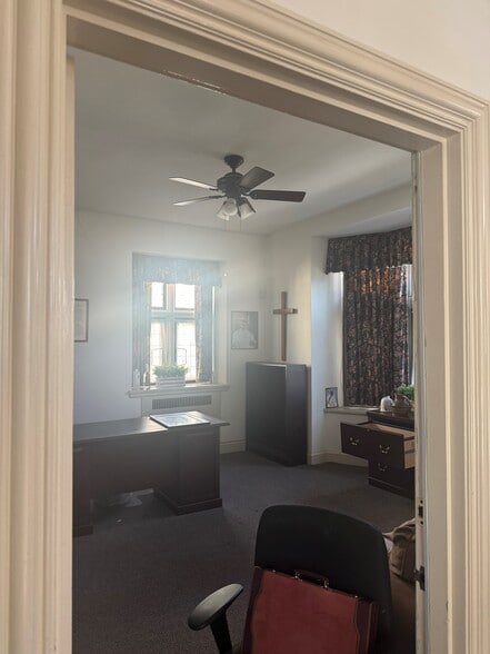 More Photos Of 5500 York Rd, Baltimore Religious Facility For Sale