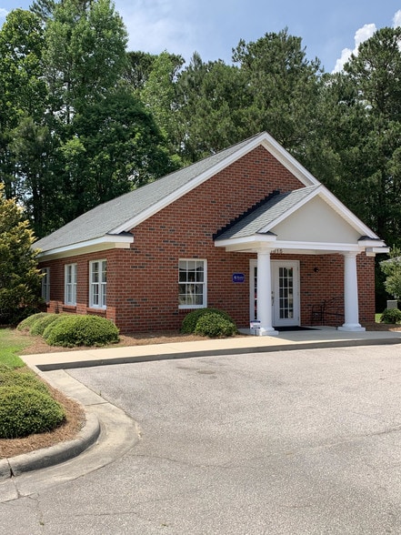 More Photos Of 1815 Forest Hills Rd W, Wilson Office For Lease