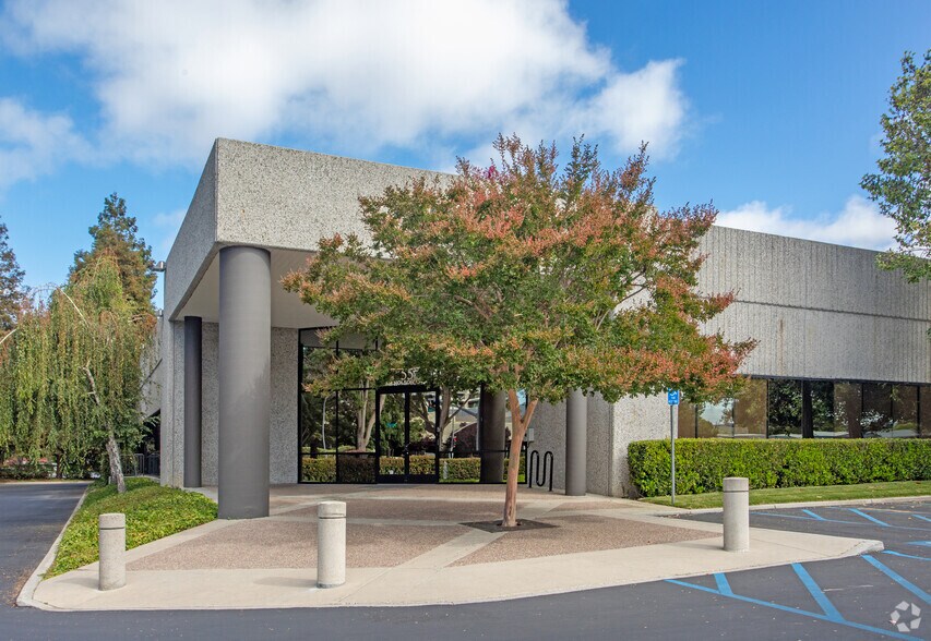 More Photos Of 55-85 Nicholson Ln, San Jose Light Manufacturing For Lease