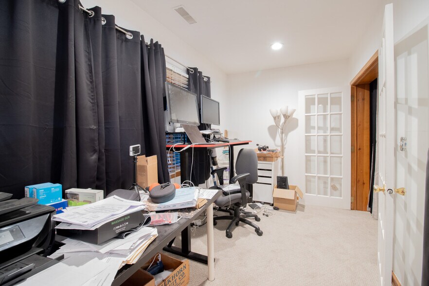 More Photos Of 40523 N Il Route 83, Antioch Apartments For Sale