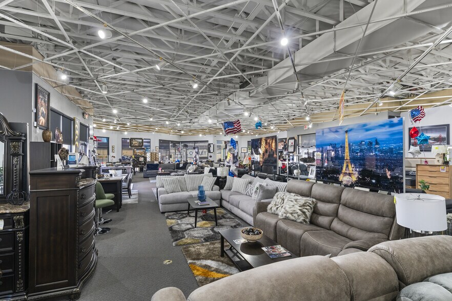 More Photos Of , Las Vegas General Retail For Sale