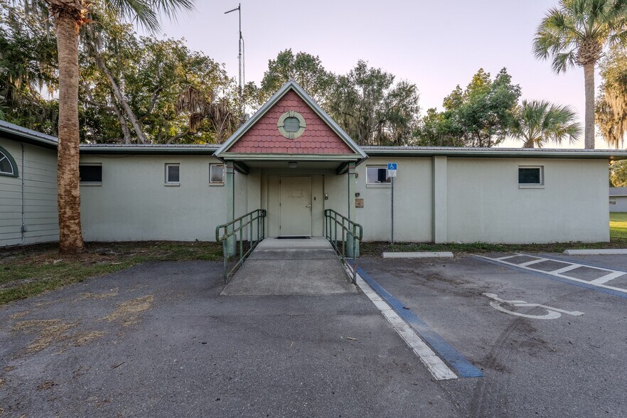 More Photos Of 20804 W Pennsylvania Ave, Dunnellon Freestanding For Lease