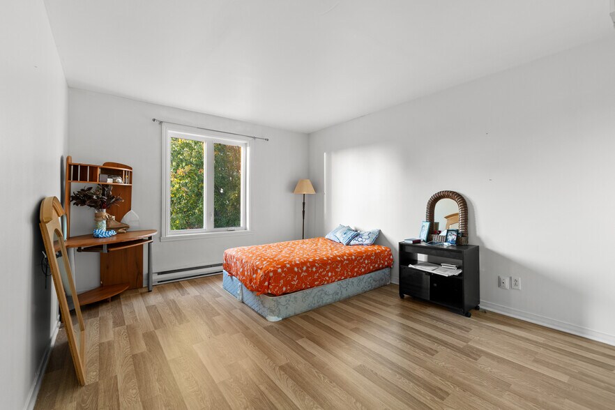 More Photos Of 2012-2014 Rue Fournier, St-Jérôme Apartments For Sale