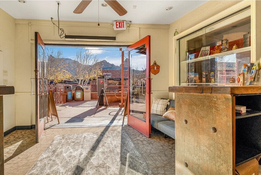More Photos Of 321 N State Route 89A, Sedona Freestanding For Sale
