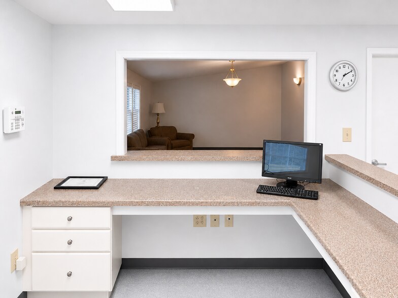 More Photos Of 993 Anderson Hwy, Cumberland Office For Sale