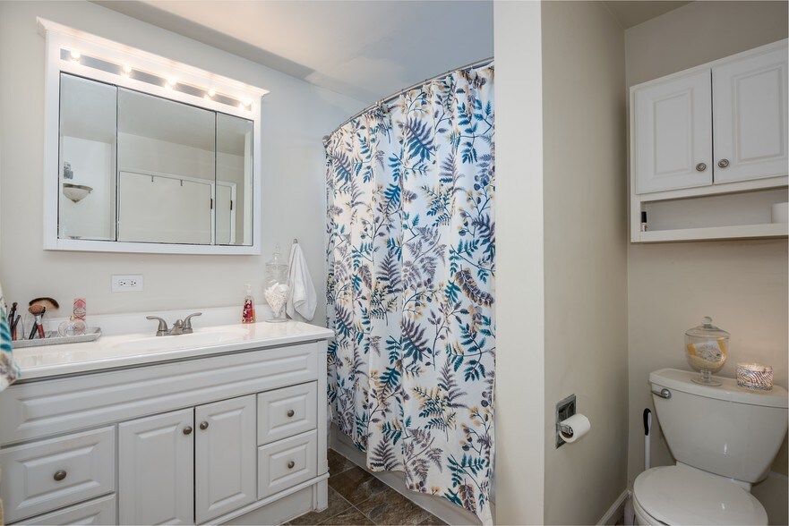 More Photos Of 324 6th Ave S, Kirkland Apartments For Sale
