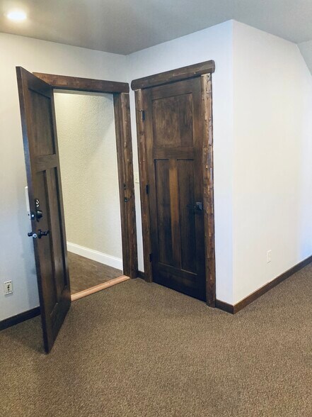 More Photos Of 25503 Main St, Nisswa Office For Sale