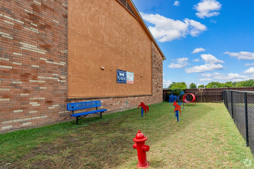 More Photos Of 4271 Altoona Dr, Dallas Apartments For Sale