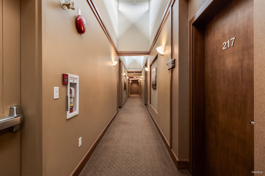 More Photos Of 3388 Rosemary Heights Cres, Surrey Storefront Retail Office For Lease