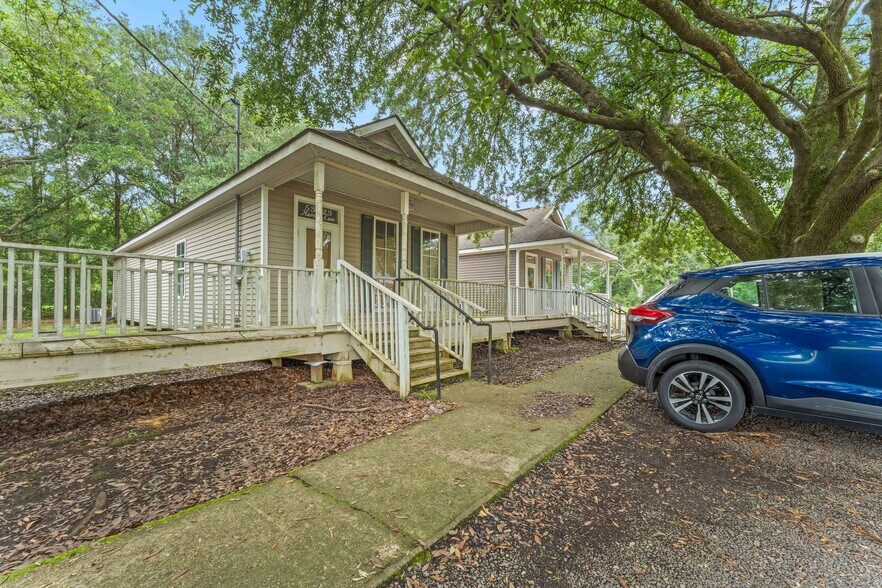 More Photos Of 53517 Harvest Ln, Loranger Office For Sale