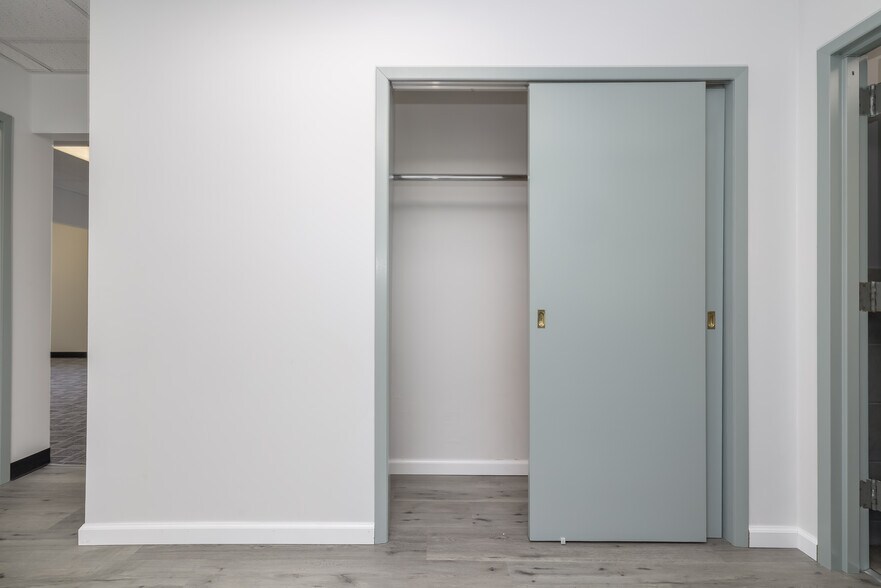 More Photos Of 2400 Hempstead Tpke, East Meadow Medical For Lease