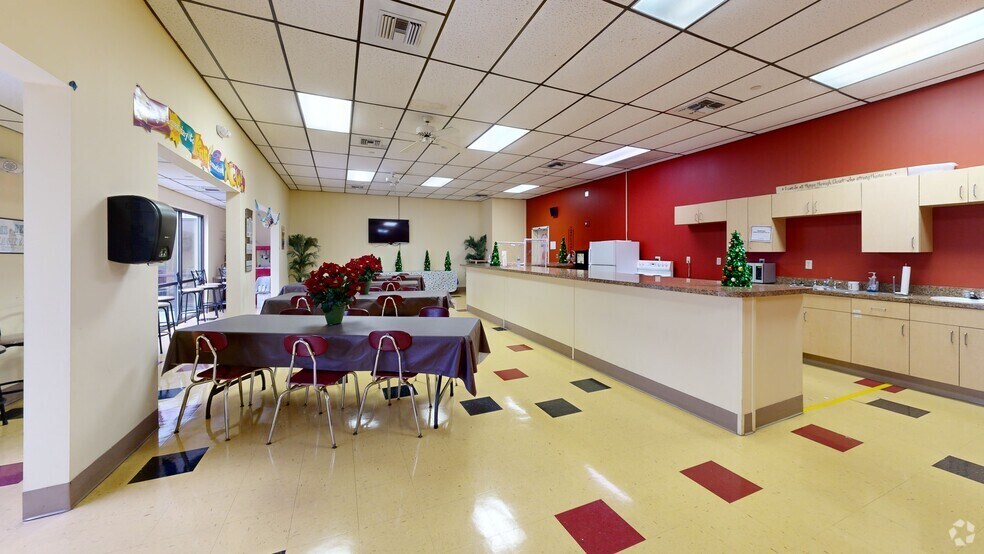 More Photos Of 8190 Pensacola Blvd, Pensacola Specialty For Sale