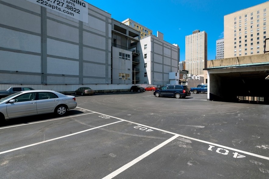 More Photos Of 310-314 Guilford Ave, Baltimore Parking Garage For Sale