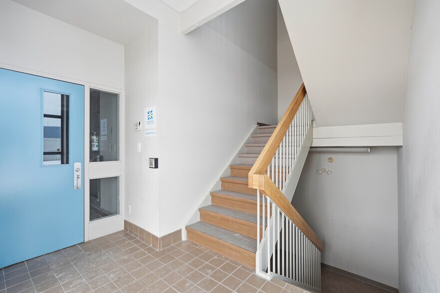 More Photos Of 149 N Murray St, Quinte West Office For Sale