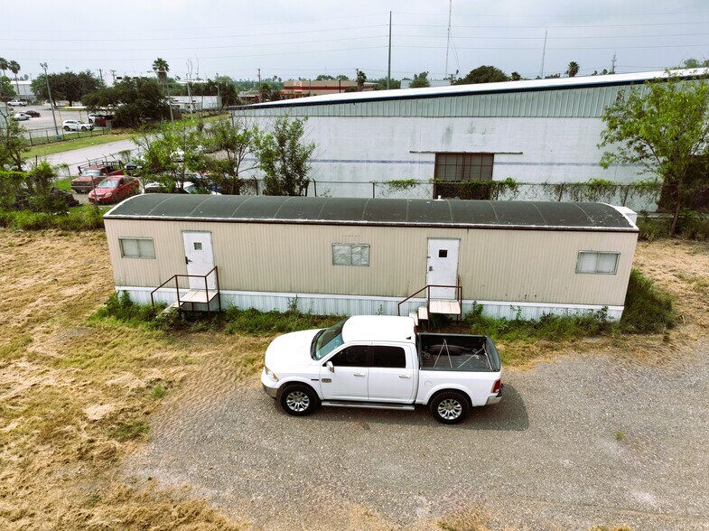 More Photos Of 906 Produce Park St, Hidalgo Land For Lease