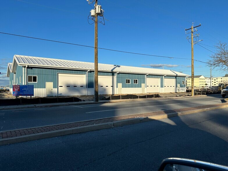 More Photos Of 14202 Sinepuxent Ave, Ocean City Warehouse For Lease