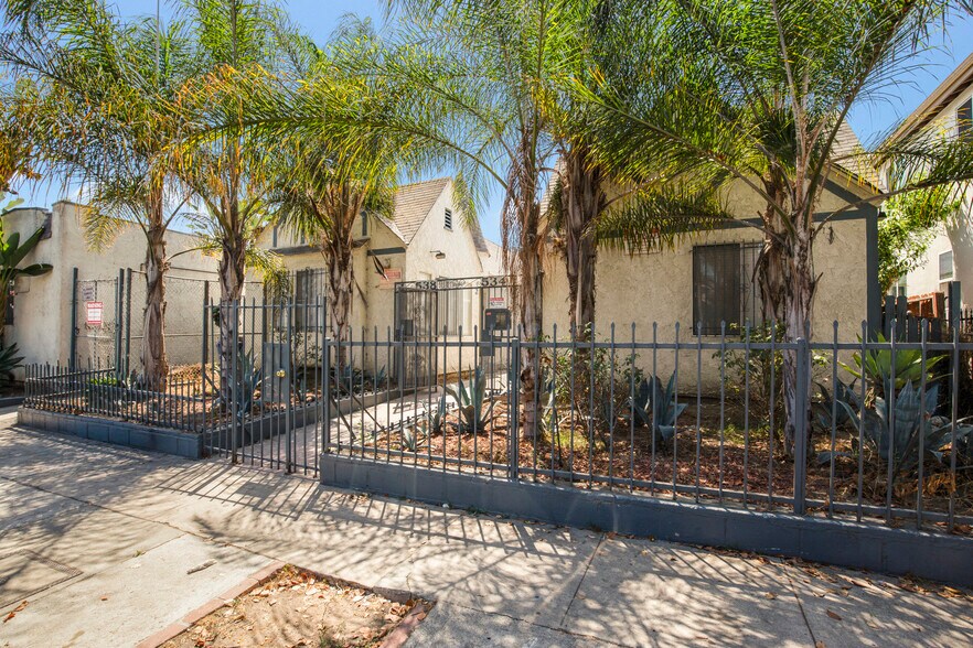 More Photos Of 526-534 W 47th St, Los Angeles Apartments For Sale