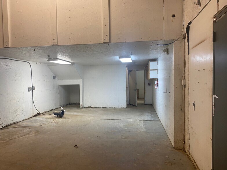 More Photos Of 1420 Devereux Rd, Glenwood Springs Warehouse For Sale