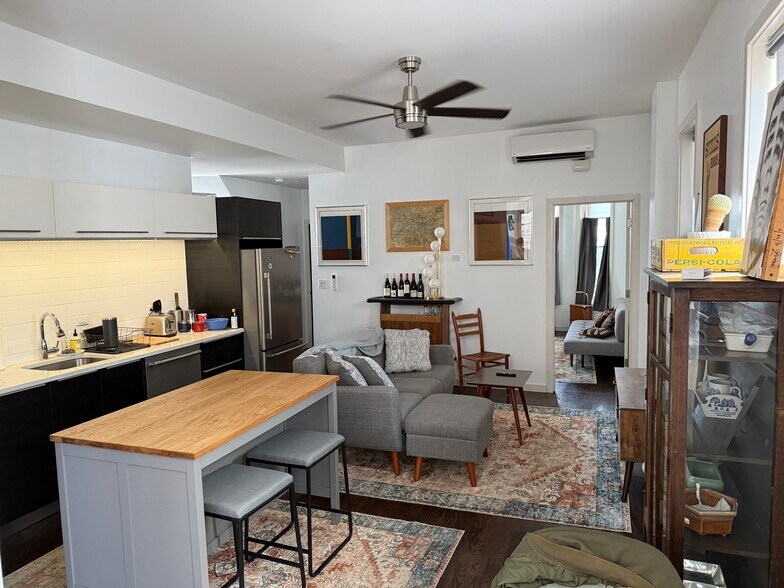 More Photos Of 2234-2236 N Western Ave, Chicago Apartments For Lease