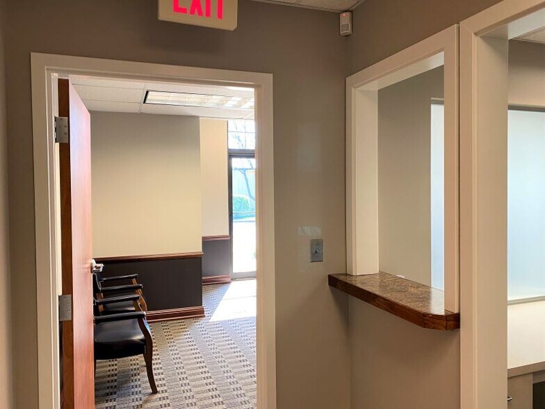 More Photos Of 1475-1495 W Main St, Tipp City Medical For Lease