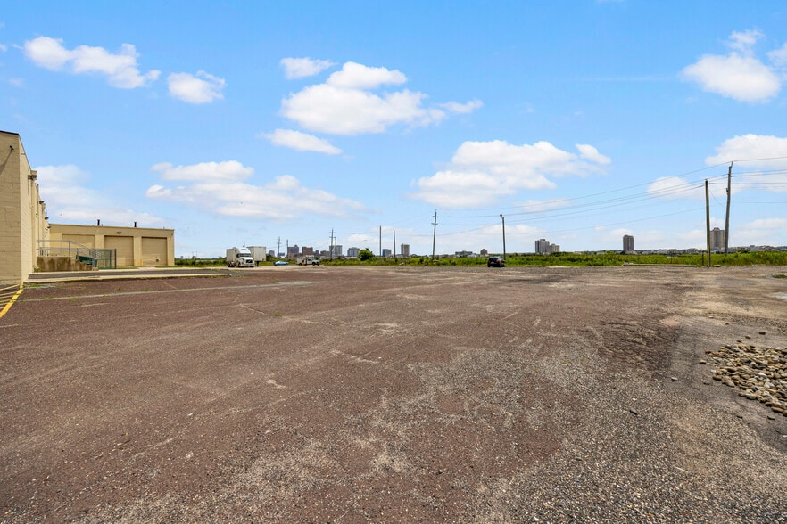 More Photos Of 4910 Wellington Ave, Ventnor City Freestanding For Sale