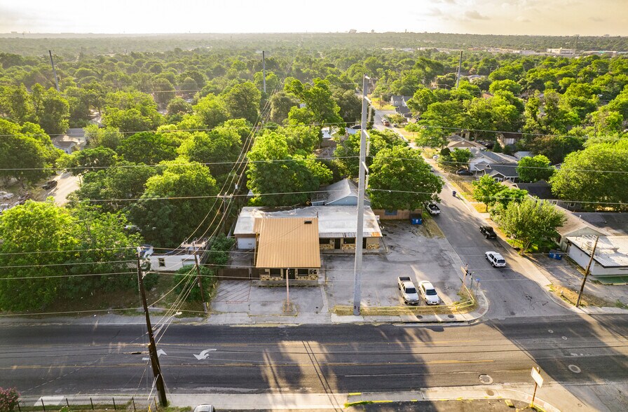 More Photos Of 1006 West Ave, San Antonio Freestanding For Sale