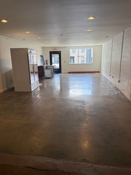 More Photos Of 1601 Riverside Dr, Nashville Storefront For Lease