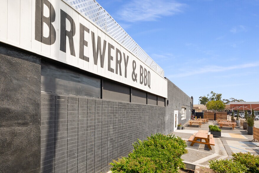 More Photos Of 1006-1036 Mission Ave, Oceanside Unknown For Lease