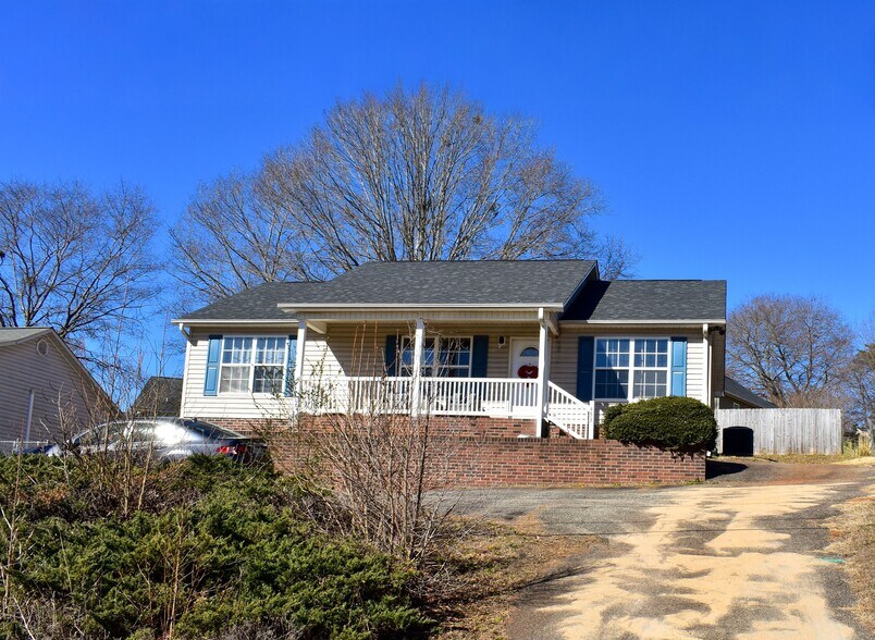 More Photos Of , Spartanburg Multifamily For Sale