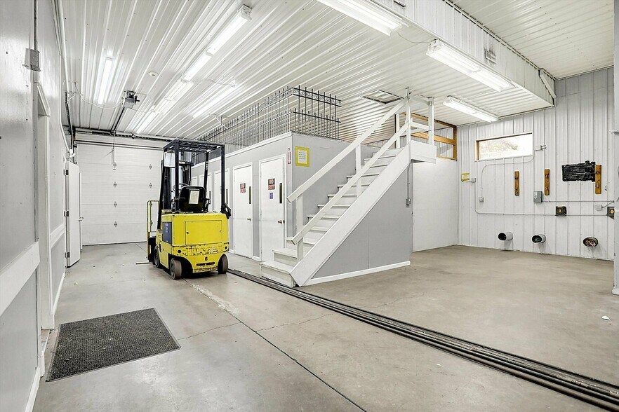 More Photos Of , Indianapolis Industrial For Sale