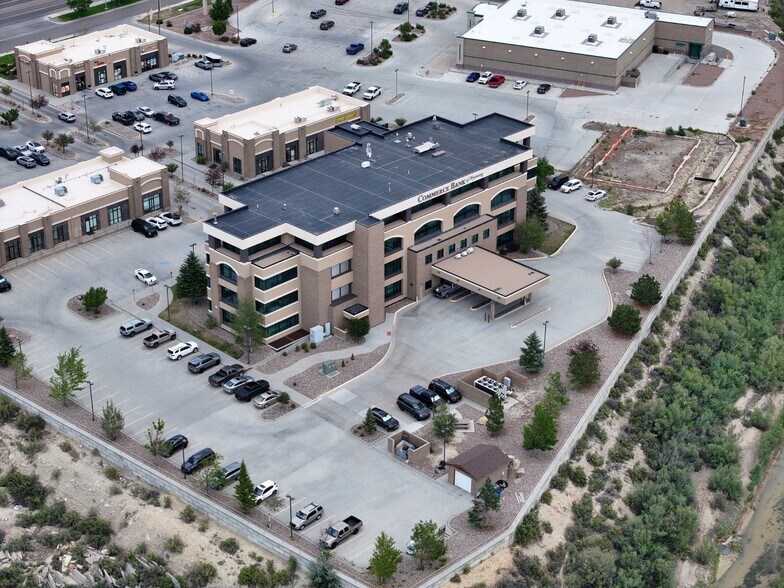 More Photos Of 1575 Dewar Dr, Rock Springs Bank For Lease