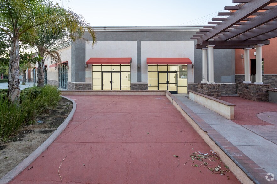 More Photos Of 10465 Arlington Ave, Riverside Unknown For Lease