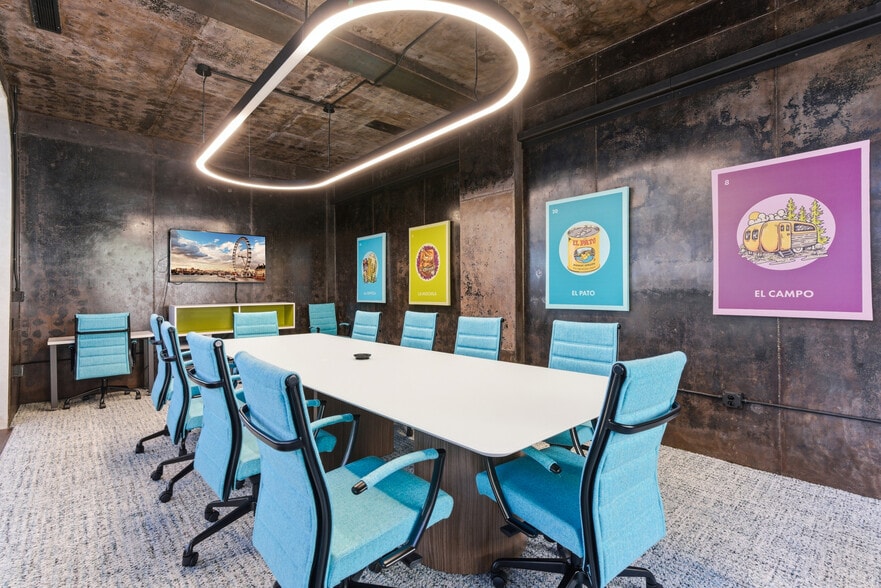 More Photos Of 311-321 Sixth St, San Antonio Office For Sale
