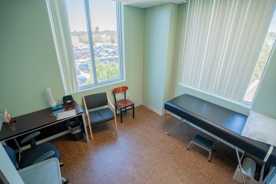 More Photos Of 28975 Front St, Temecula Medical For Sale